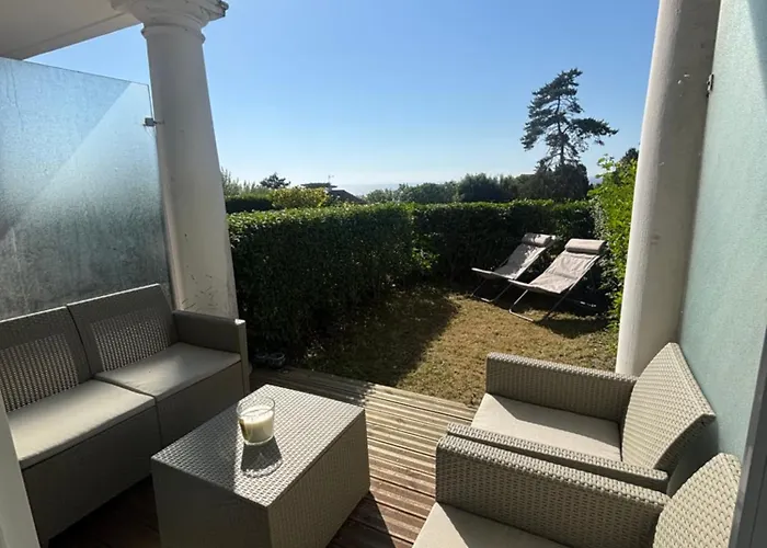 Jardin Avec Terrasse Vue *